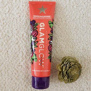 Glamglow Daily Exfoliating Cleanser- NEW